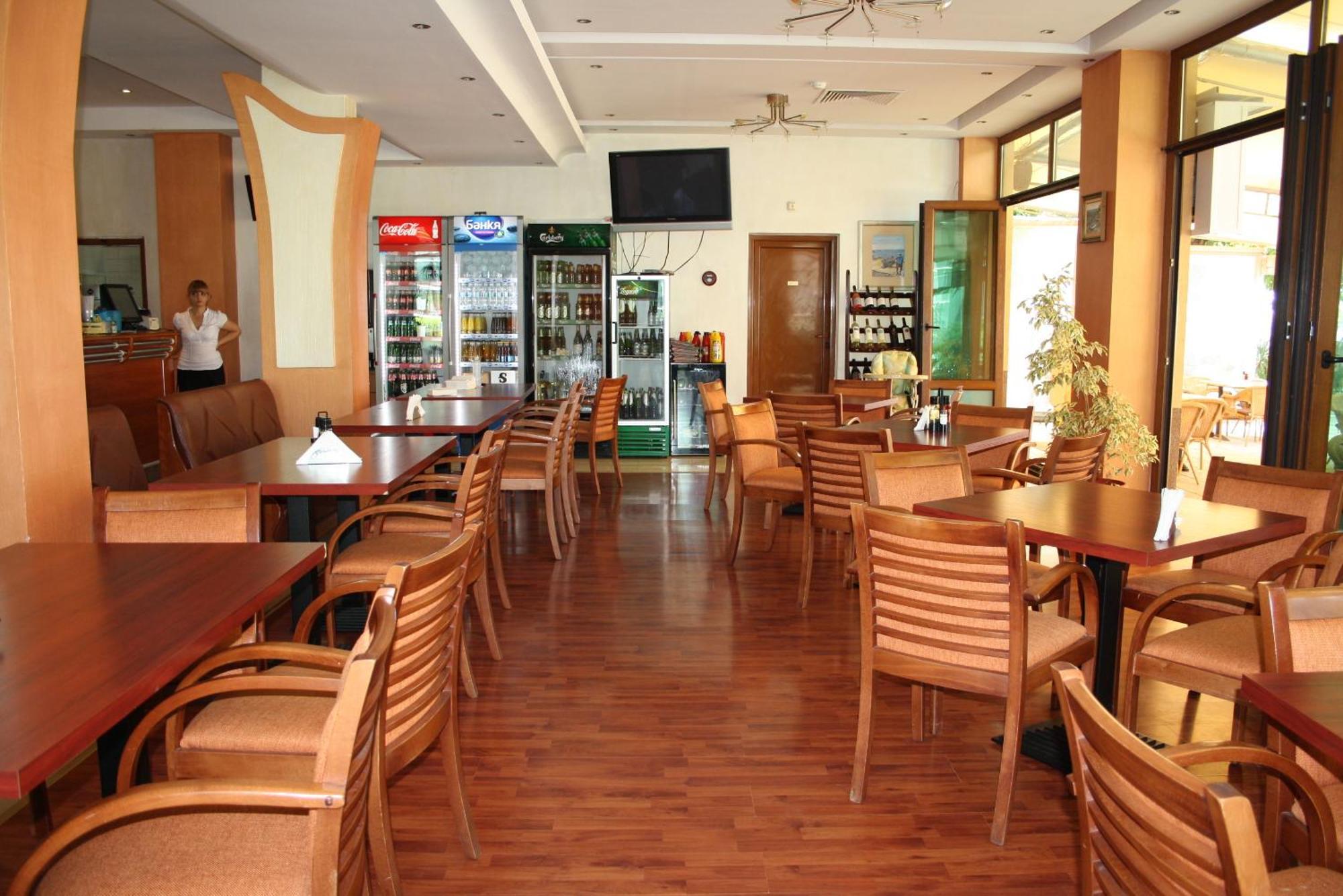 Paradise Hotel & Relax Center Pomorie Exteriör bild