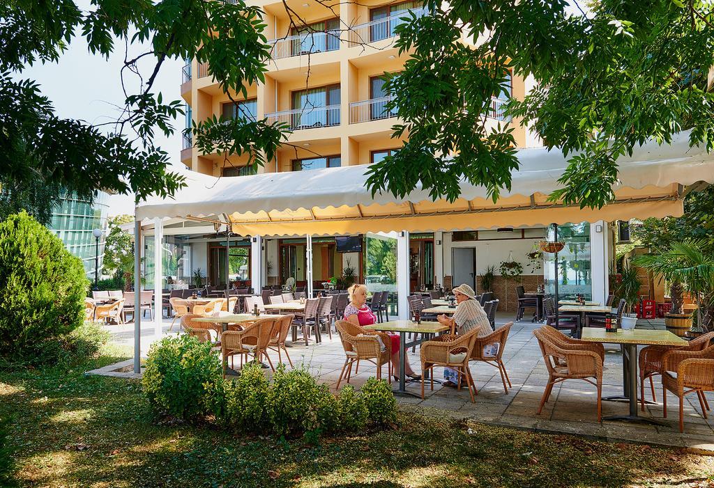 Paradise Hotel & Relax Center Pomorie Exteriör bild